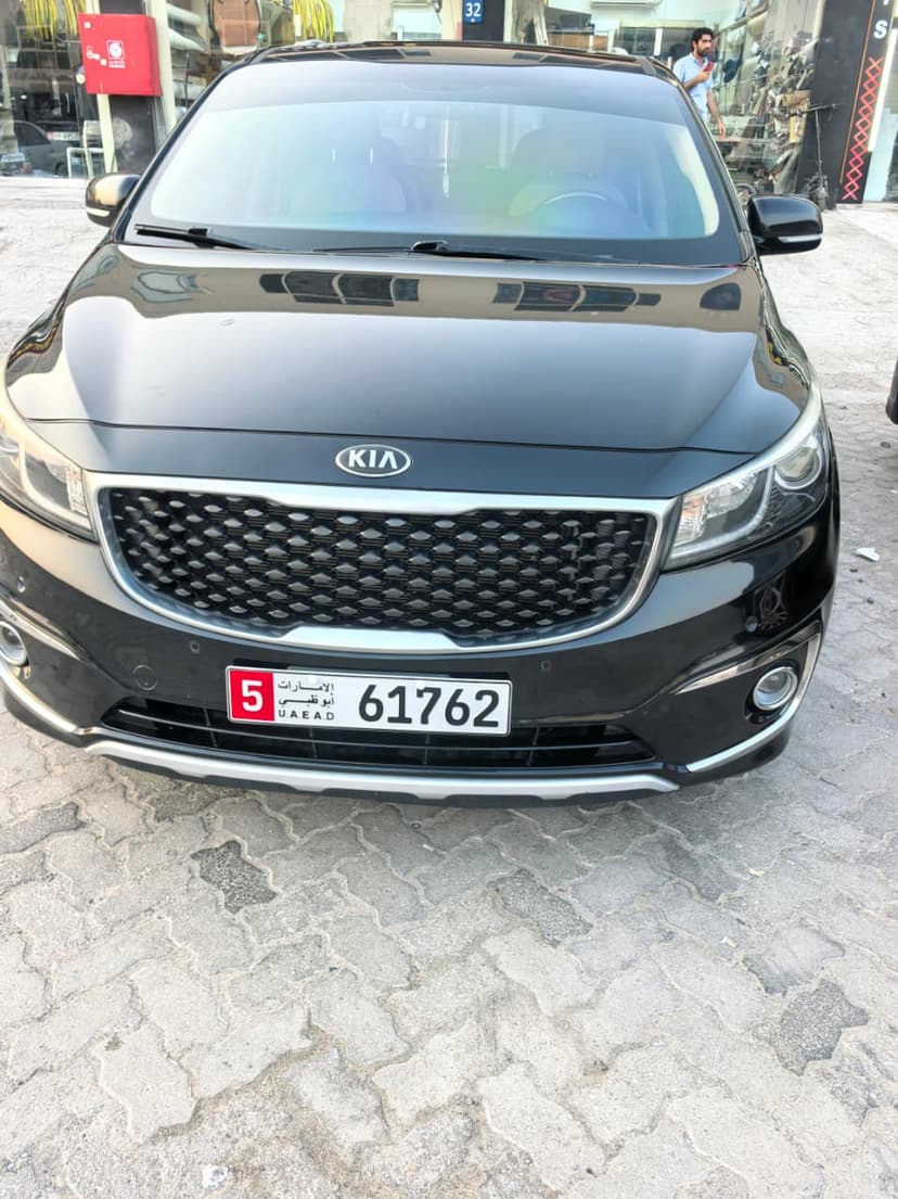 Kia Carnival